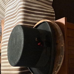 FERRECCI TOP HAT  SIZE LARGE